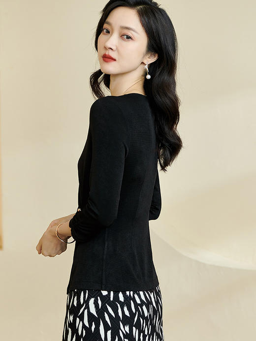 剩S 米思阳2025春季新款气质纯色V领上衣褶皱收腰七分袖醋酸T恤女0471 商品图3