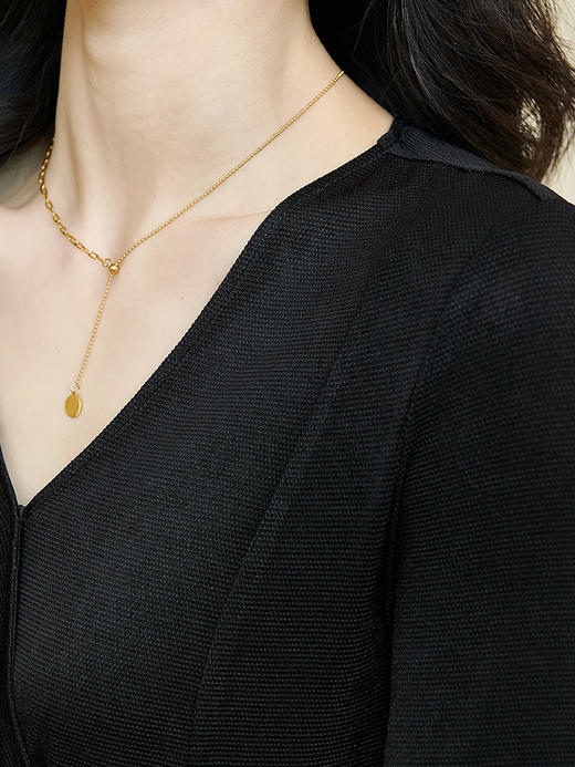 剩S 米思阳2025春季新款气质纯色V领上衣褶皱收腰七分袖醋酸T恤女0471 商品图4