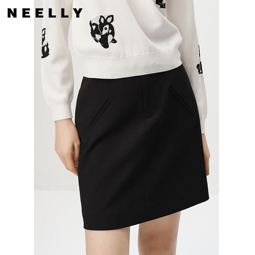 NEELLY纳俪商场同款黑色半身裙女气质短款A字裙显瘦百搭小黑裙 N23012E01041 商品图3
