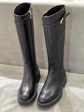 IUIU SECOND 新款简约圆头低跟侧拉链长筒靴U21DQ43638