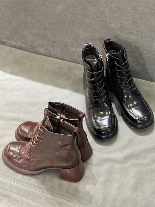 IUIU SECOND 新款时尚亮面中跟马丁靴U21DS46241 商品图5