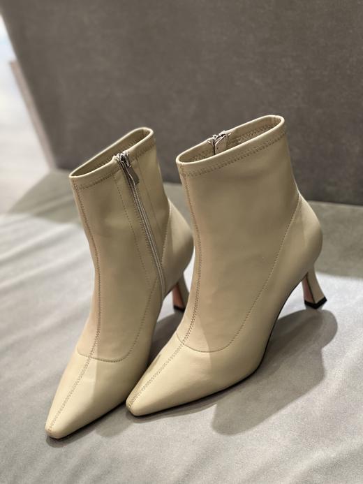 IUIU SECOND 2022新款尖头软皮侧拉链高跟短靴U22DS44741 商品图4