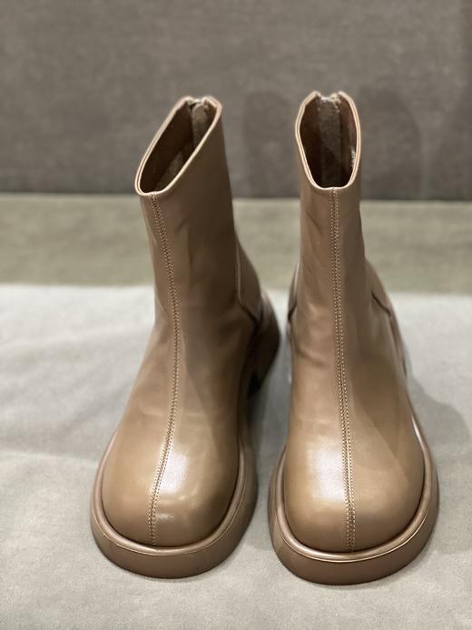 IUIU SECOND 2022新款净面圆头后拉链切尔西靴短靴U22DS44761 商品图3