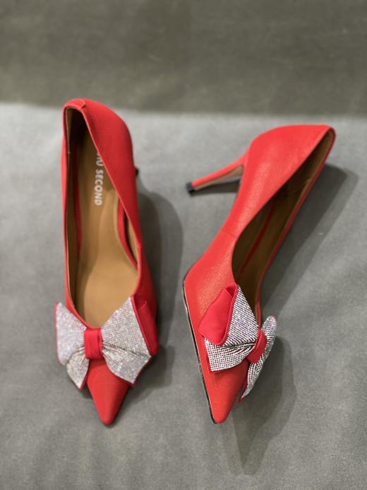 IUIU SECOND 2022新款尖头蝴蝶结高跟鞋晚宴鞋U22CE37511 商品图3