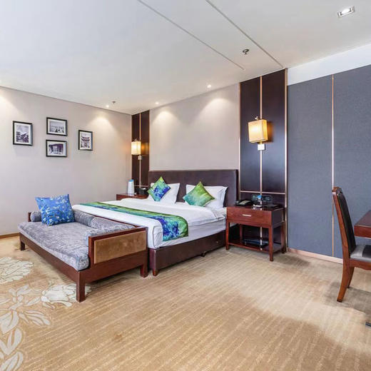 【亚欧酒店】尊享精品大床房 商品图1