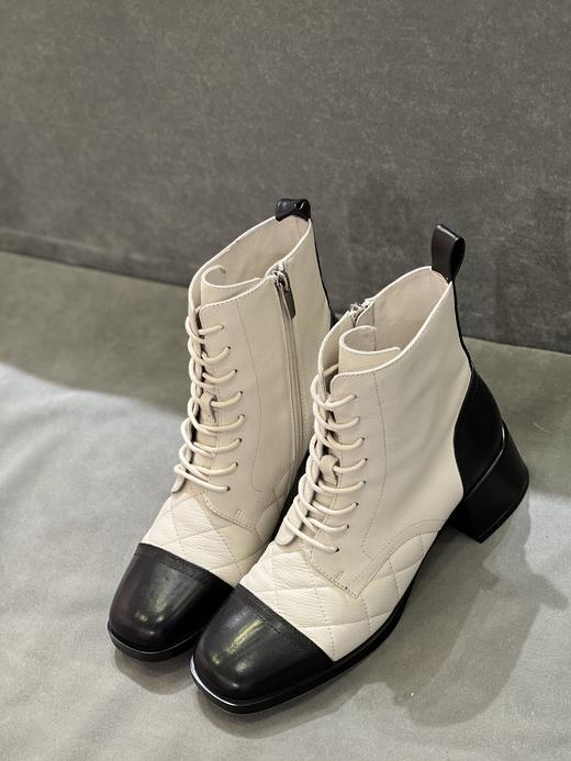 IUIU SECOND 新款软皮菱格纹小方头侧拉链马丁靴U21DS42108 商品图1