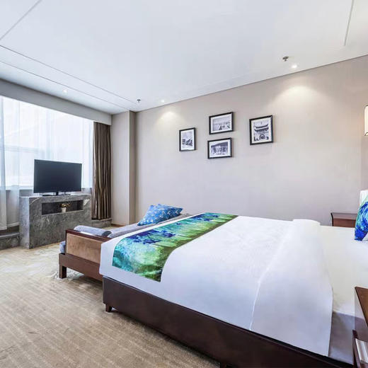 【亚欧酒店】尊享精品大床房 商品图4