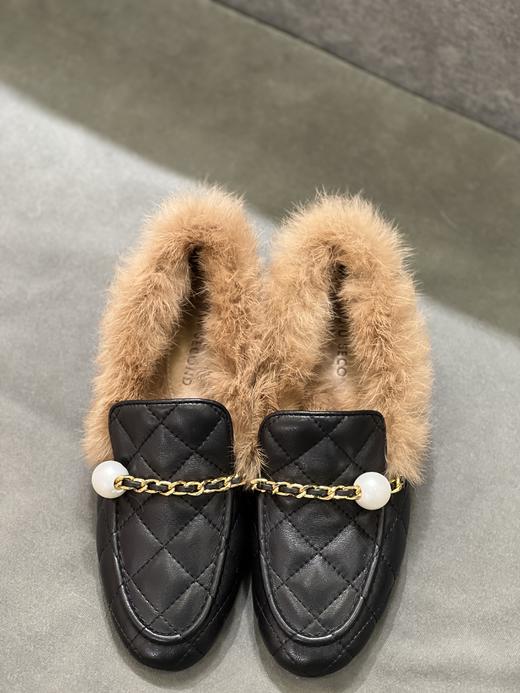 IUIU SECOND 新款加绒菱格纹毛毛一脚蹬乐福鞋豆豆鞋U21CM32788 商品图3