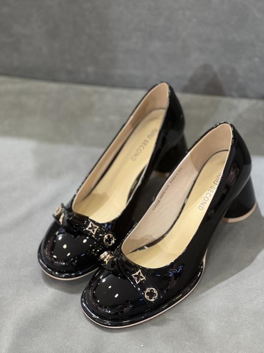 IUIU SECOND 2022新款圆头饰扣蝴蝶结浅口单鞋U22AE18091 商品图3