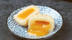  奶黄流心月饼 ——新良粘米粉&糯米粉