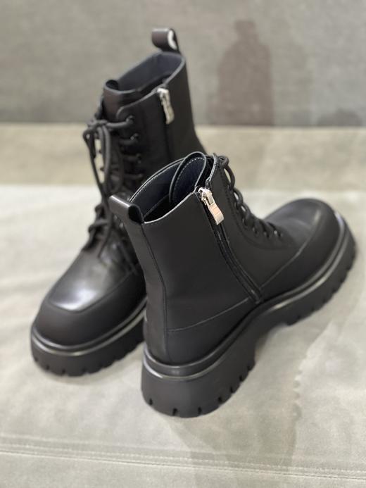 IUIU SECOND 2022新款百搭圆头帅气马丁靴U22DS44731 商品图3