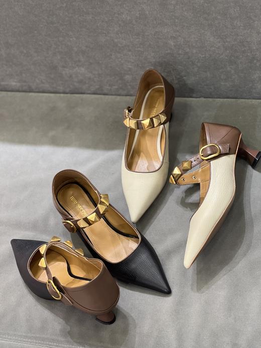 IUIU SECOND 2022新款尖头拼色浅口单鞋U22CE37441 商品图5