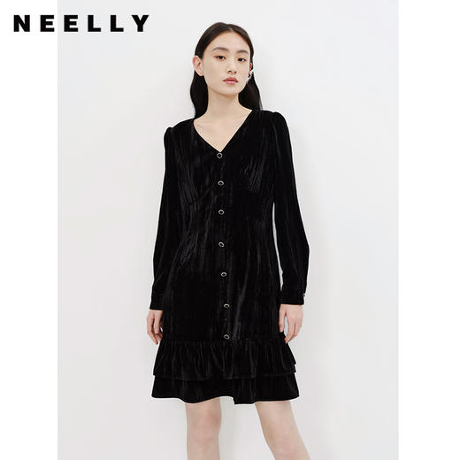 NEELLY纳俪商场同款黑色连衣裙女气质v领中长款A字裙春季新款N23011Y01019 商品图0