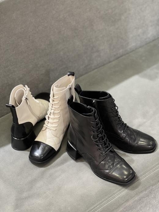 IUIU SECOND 新款软皮菱格纹小方头侧拉链马丁靴U21DS42108 商品图5