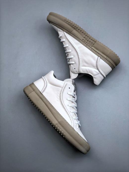 点此购买 爱步柔酷7号系列男士休闲板鞋 dx 244693 商品图9