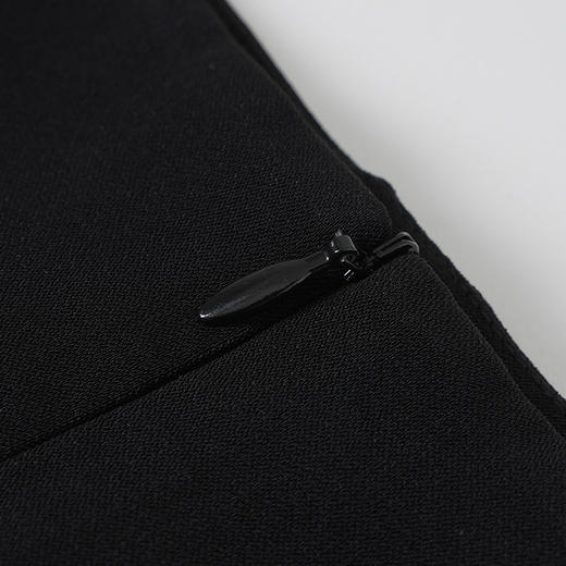 VIMAGE/纬漫纪春季新款气质通勤显瘦百搭高腰半身裙VA2306107 商品图3