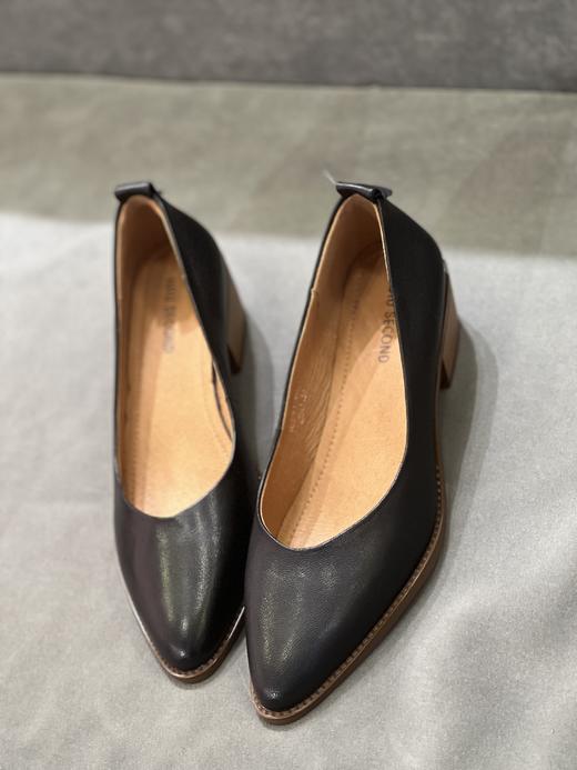 IUIU SECOND 2023新款尖头净面通勤低跟浅口单鞋U23AE12351 商品图4