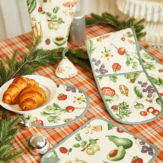 豌豆田园系列厨房套件隔热手套隔热垫耐高温防烫 商品图0