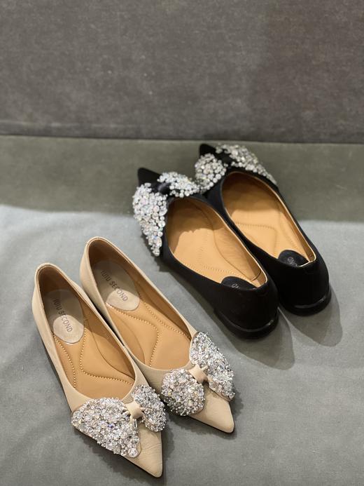 IUIU SECOND 2023新款尖头闪闪蝴蝶结钻扣平底浅口单鞋U23AE12371 商品图1