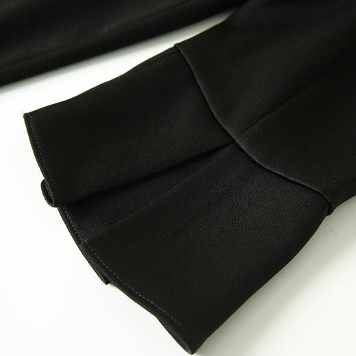 EITIE爱特爱春季新款蝴蝶结胸口图案设计连衣裙7307009 商品图7