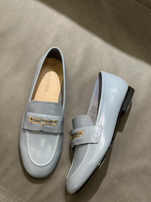 IUIU SECOND 2023新款百搭平底马衔扣深口通勤乐福鞋U23AM12461 商品图3