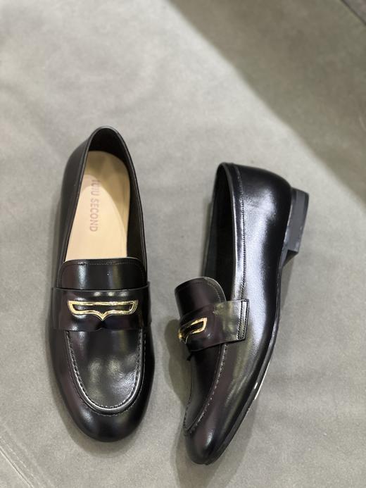 IUIU SECOND 2023新款百搭平底马衔扣深口通勤乐福鞋U23AM12461 商品图5