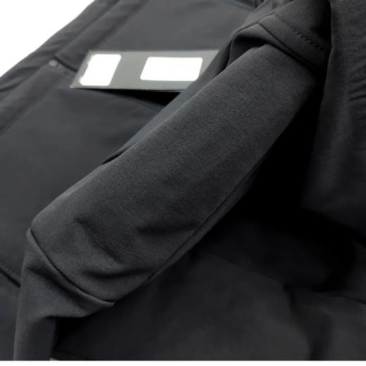 露露lululemon丨Warp Light 男士运动夹克，抓绒软壳冲锋衣 *自收纳 LM4AF2S 商品图6