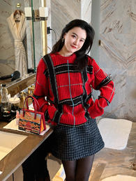 DUO智仙生 红色魔力复古苏格兰学院风羊毛针织衫