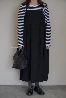 ROBE de PEAU黑白吊带裙