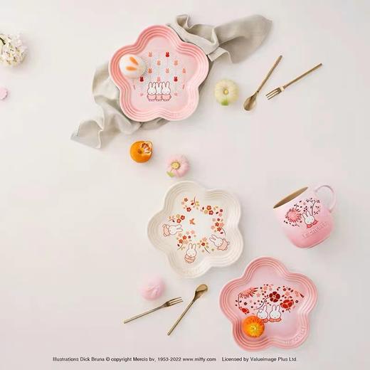 【6F】LE CREUSET酷彩X米菲限量联名炻瓷花形盘马克杯套装 商品图2