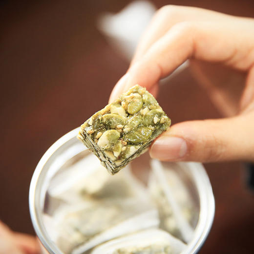 浔隐山 南瓜子酥 瓜子酥 酥糖风味糕点零食坚果点心下午茶200g/罐 商品图1