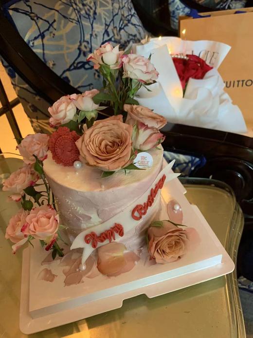 卡布奇诺鲜花蛋糕 商品图0