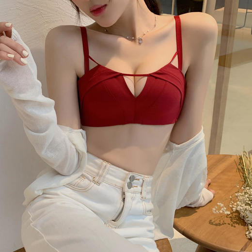 【买一送一！】新款生肖本命年性感内衣小胸聚拢显大调整型薄款胸罩收副乳上托无钢圈文胸套装 商品图0