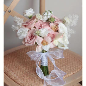 有风入我怀（手捧花）