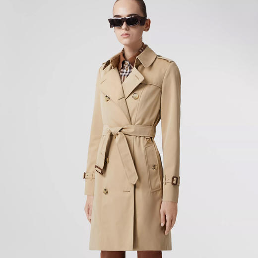 BURBERRY 巴宝莉 女士切尔西版型 – 中长款 Heritage Trench 风衣 卡其色 8059193 A1366 商品图1