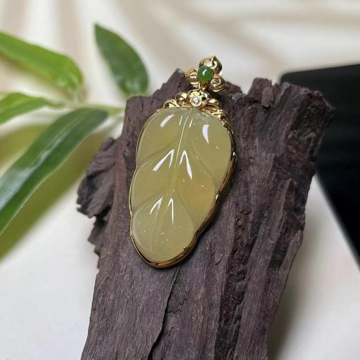 18K和田玉吊坠-黄口树叶 商品图0