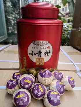 50      柑味浓郁，茶味浓郁，兔年的欢喜与家人一起分享！柑和确普洱都和寒冷的冬天很配哦！尾货理由几十斤，每盒一斤88元，过年过节走亲访友