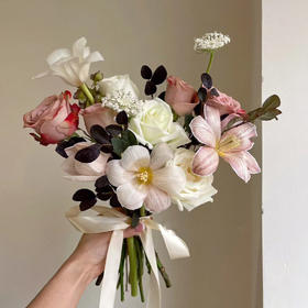 奔赴（手捧花）