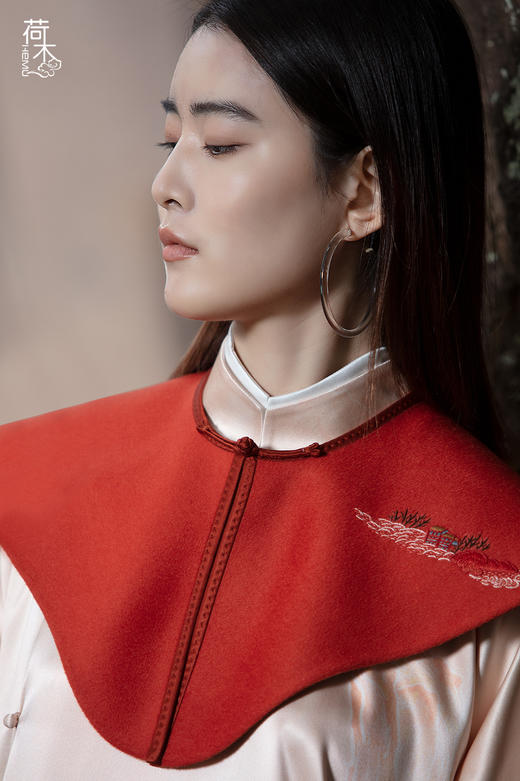 荷木HEMU丨知春·苏绣羊绒羊毛云肩 商品图0