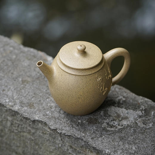 龙德堂陶艺 汤宣武制 《十二月花神·冰清玉露（十二月腊梅）》原矿本山绿泥  280cc 库存请咨询客服 商品图3