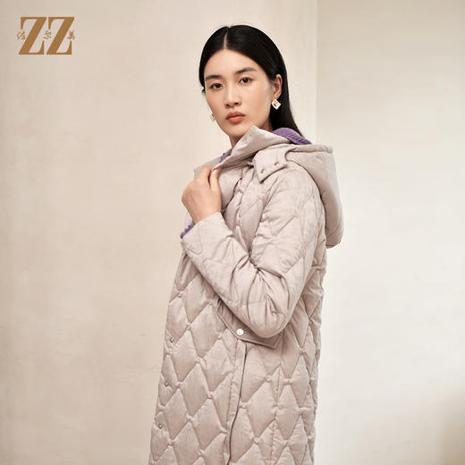 佐尔美冬季新款 经典款连帽保暖菱形格羽绒服女E24YY26 商品图2