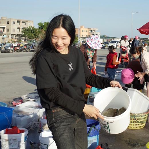 不拧紧的螺丝鱼 单读X赤子空间联名纯棉t恤 商品图4