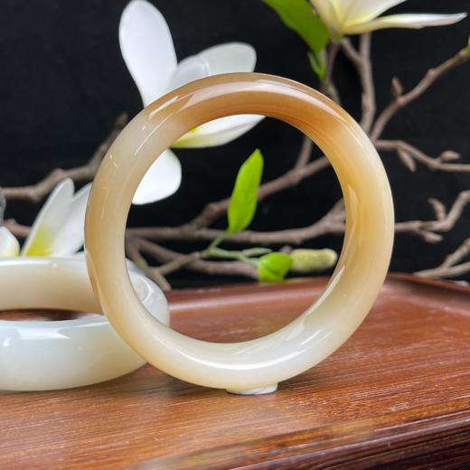 和田玉手镯-俄料俏糖 商品图0