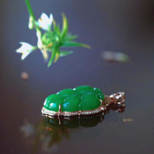18K玫瑰金和田玉（碧玉）满钻吊坠--菩提叶/菩提叶18*28mm/苹果绿 商品图3