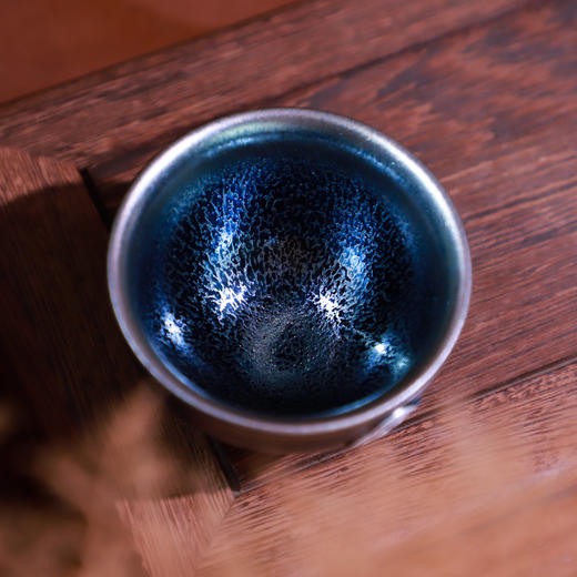 《一路相伴》足银对盏 古法柴烧 999足银 银豪龙纹釉彩面 蓝银豪釉色 商品图3