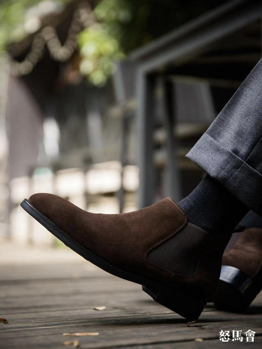 Blake 手工内缝线意大利翻毛皮深棕色中帮切尔西靴 商品图4