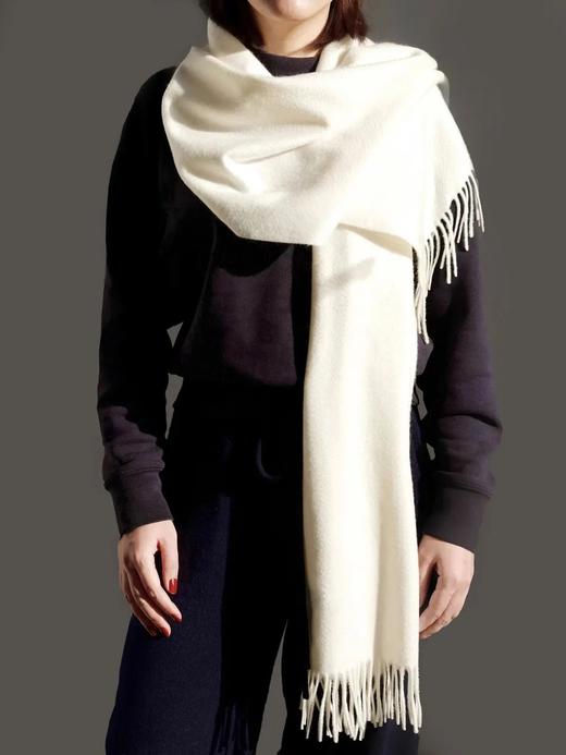 伽罗 JALO 200克水波纹厚羊绒围巾 商品图2