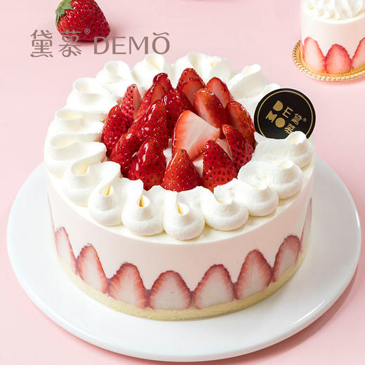 草莓轻奶油戚风蛋糕 | Strawberry Cream Cake 商品图0