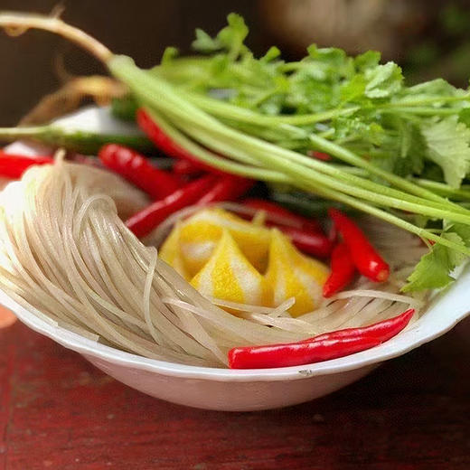 沂蒙山 红薯粉条 带箱2.5千克 商品图2