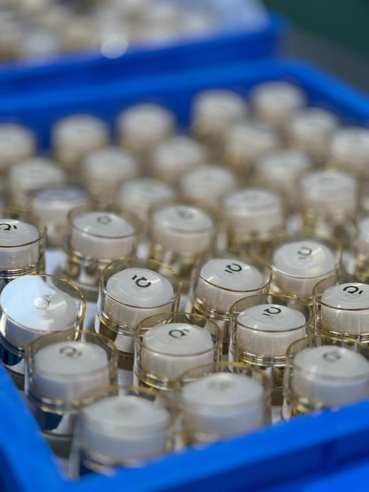 【🔥15克升级18克】对标市价2000左右的CPB眼霜，益生元眼霜~淡化细纹，祛皱紧致，缓解眼袋，黑眼圈，轻熟肌肤必备】 商品图8